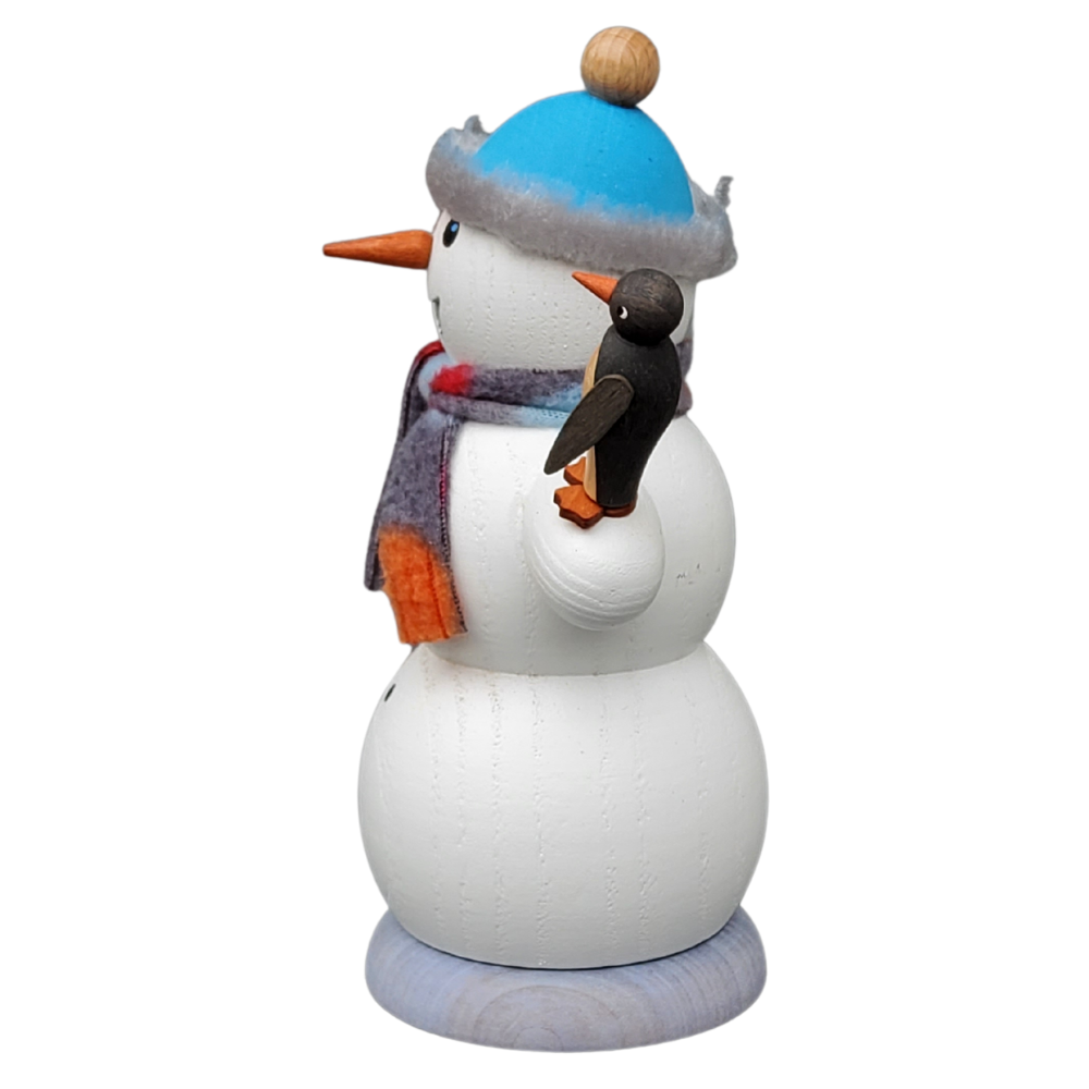 Schneemann mit Pinguin