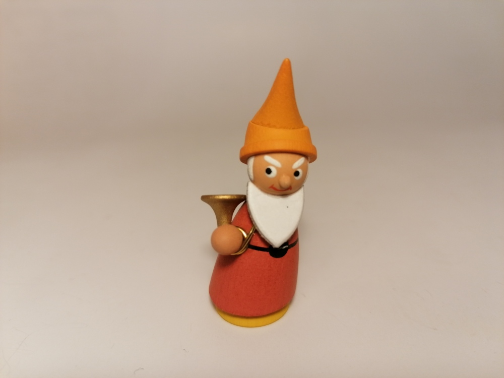 Zwerg mit Horn
